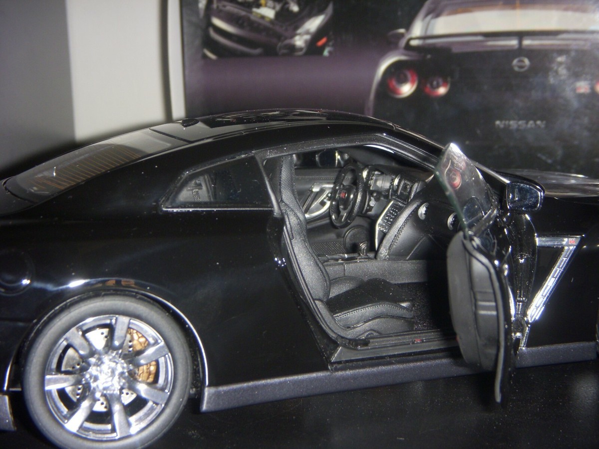 1:18 Nissan GTR R35 Black Premium Edition By Kyosho 08473BK | eBay