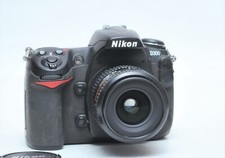 Nikon D300 12.3 megapixel DX format CMOS Sensor DSLR Body W/35-80mm Lens Kit