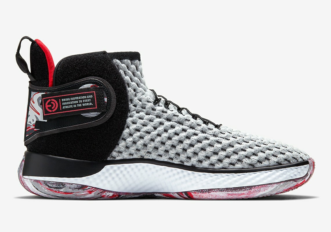 nike air zoom unvrs price