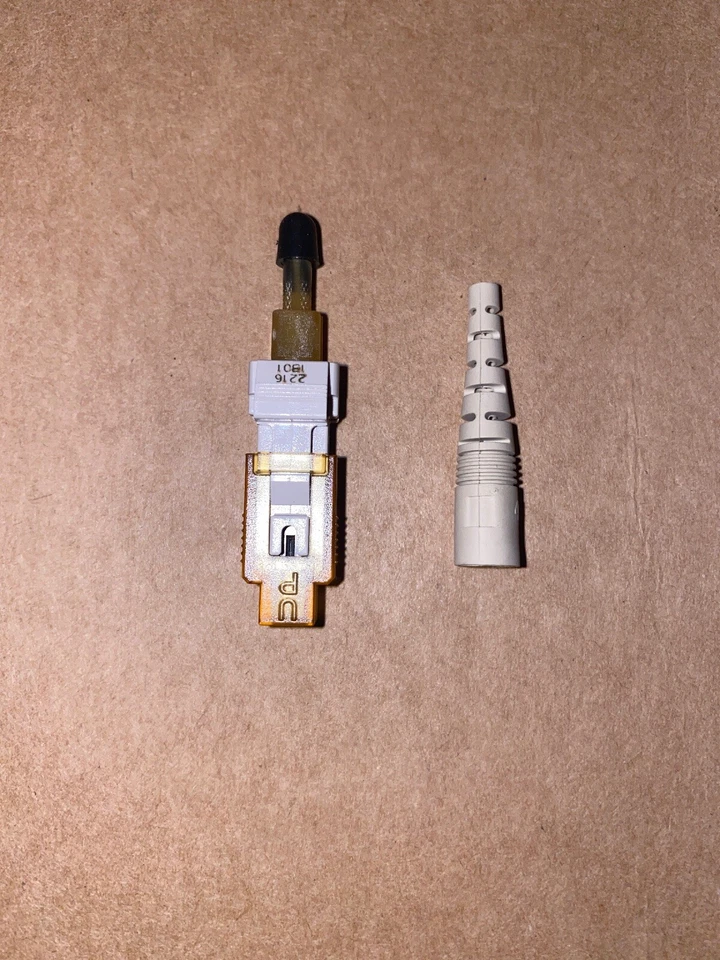 Leviton MT-RJ Fiber Optic Jack Frame-Station Connector 62.5, 49888-6SF (New!) - Image 3 of 4