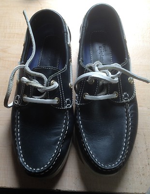 euc navy/white TOUT SIMPLEMENT leather BOAT SHOES topsiders women 61/2-7US/37EU