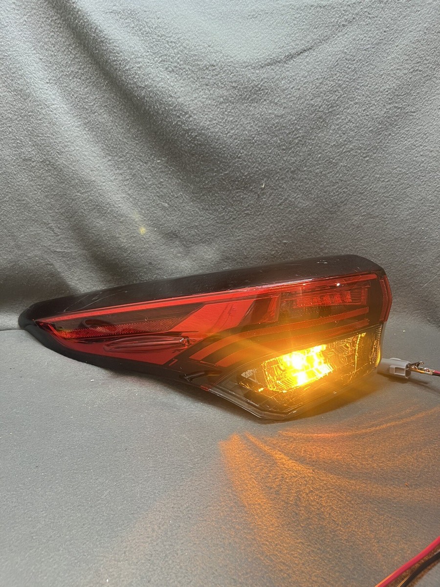 2020- 2022 Toyota Highlander Left Driver Side Tail light OEM 22008