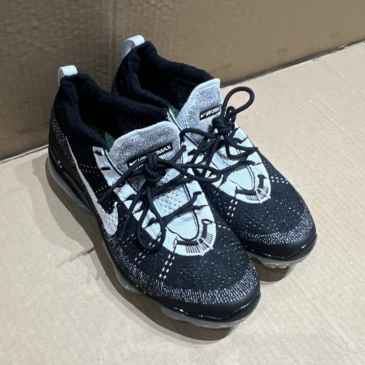 Preços baixos em Nike Air Vapormax Black White | eBay