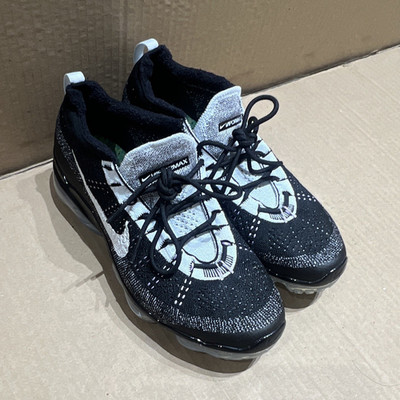Nike Air VaporMax Flyknit Men s Low Top Lace-Up Athletic Sneakers Black/White