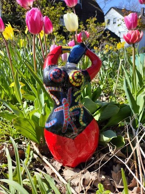 Pappmaché Figur Nana Hommage Niki de Saint Phalle Skulptur Deko Statue