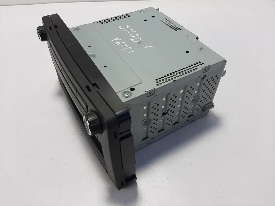 SKODA YETI 5L 1Z0035161M Musik-Player ohne GPS 1.20 Petrol 77kw 2012 17868287 - Bild 3 von 4