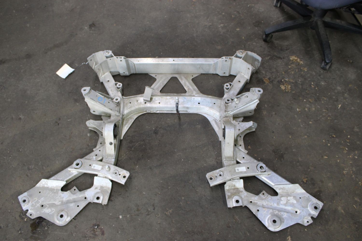 2014-2019 BMW I8 Crossmember/cradle/undercarria