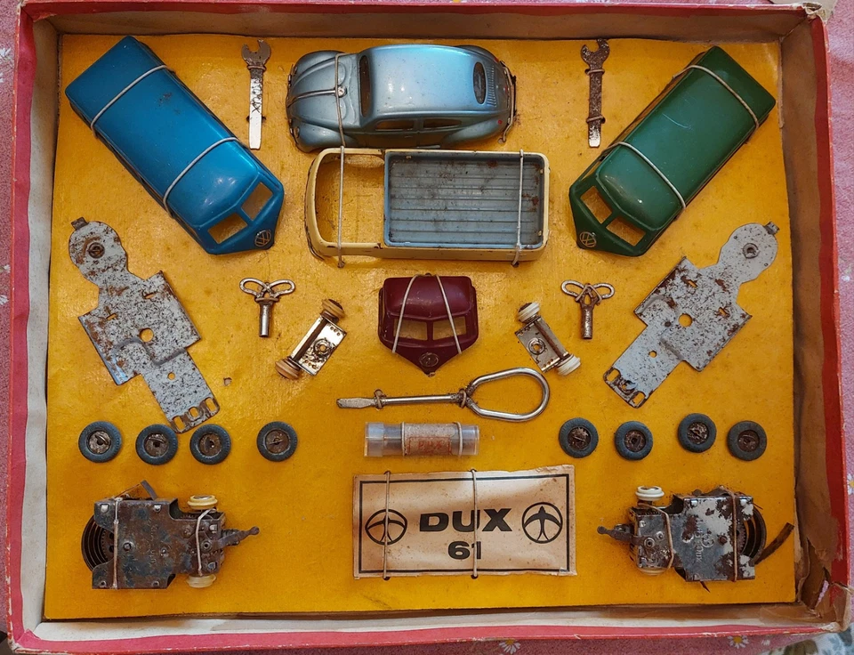 DUX AUTO-DUX 61 Anno 1953 W VOLKSWAGEN BULLY & MAGGIOLINO RARE scatola montaggio - Immagine 3 di 4