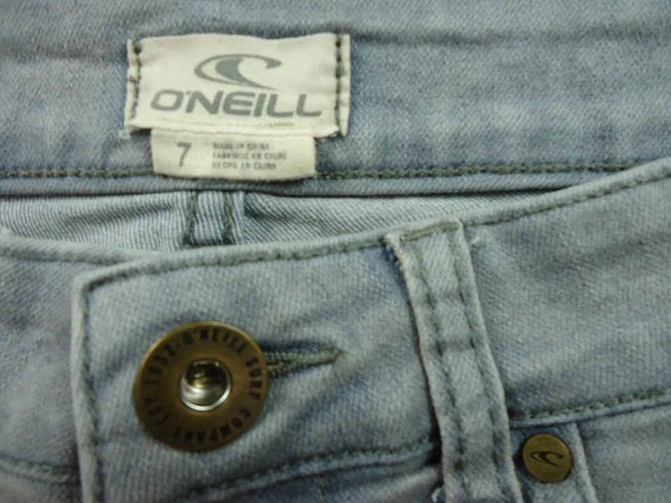 Pantalones Cortos O'Neill Para Mujer 7 Azul Denim Wesley Elastizados Tiro Bajo Juniors Distress Mini Foto 2 de 4