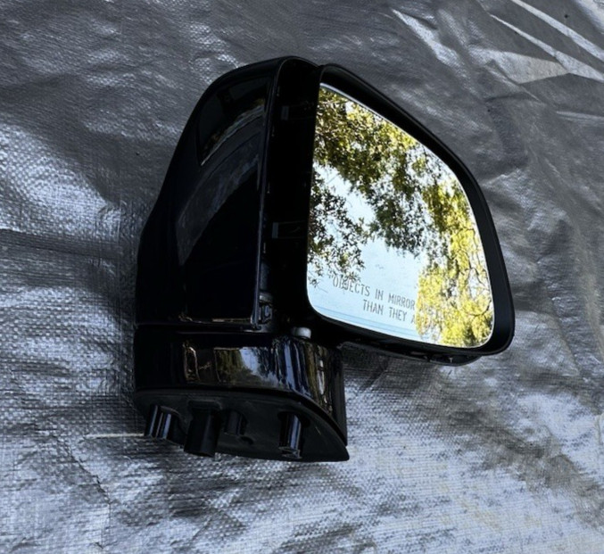 Rolls Royce Dawn Wraith Right Passenger Side Mirror Assembly  OEM
