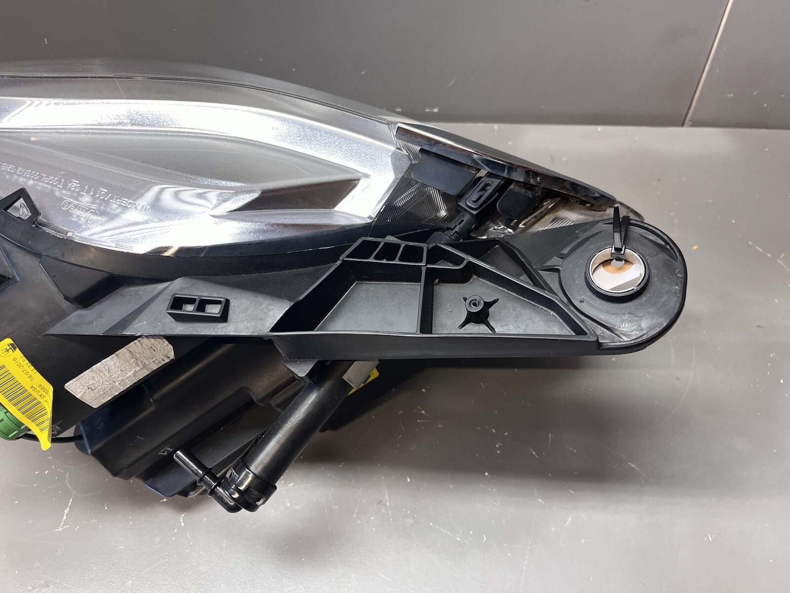 ⭐️2014-2017 Maserati Quattroporte Xenon Headlight Driver Left - 00670006569 OEM