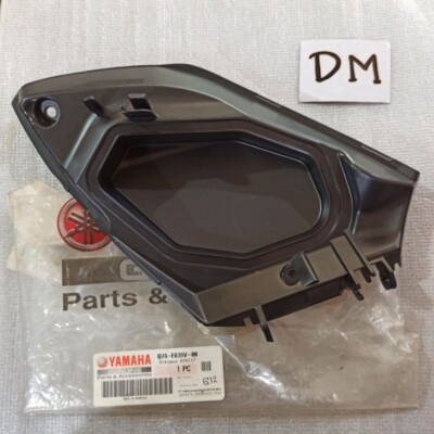 2017-2021 Genuine Yamaha XMAX 250/300 Right Box Lid Cover