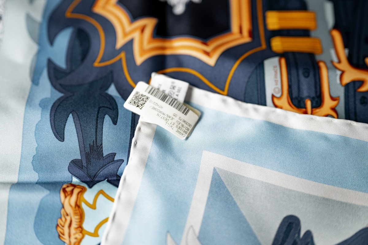Hermes Brides et Destin scarf 90 Bleu Jean | eBay