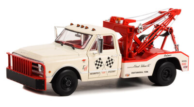 GREENLIGHT - CHEVROLET C-30 Abschleppwagen 1967 - 51. Rennen der 500 Meilen v...