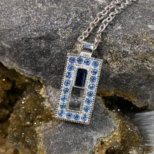 Napier Blue Rhinestone Silver Tone Pendant Necklace 15.5-17.5" - Picture 5 of 6