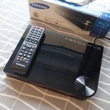 Samsung Blu-Ray DVD Player BD-F5100 with Remote Control, HDMI and Original Box