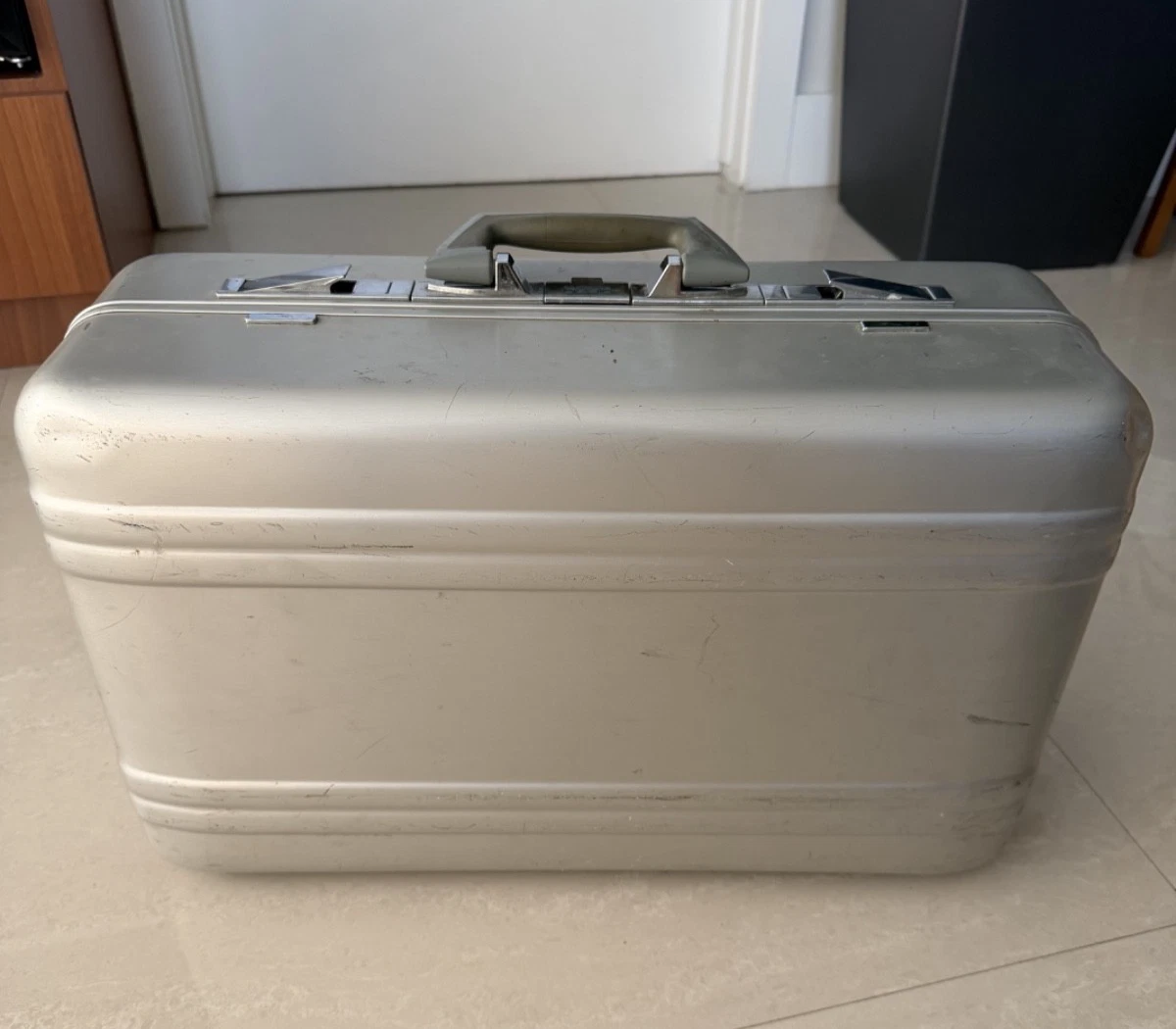Zero Halliburton Aluminum 19