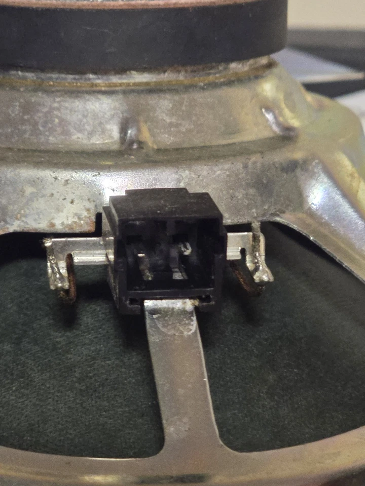 Динамики 6x9 от A 2012 Dodge Ram 1500, дверные динамики - Изображение 3 из 3