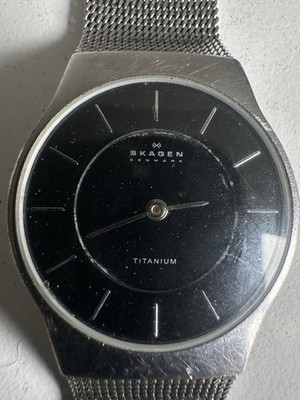 Skagen Denmark Titanium | Ultra Slim | Modell 233SSSB | Schwarz Silber | Mesh