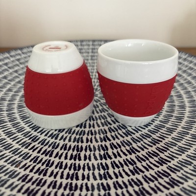 Bodum Pavina Porzellan Espressotassen mit roten Silikongriffen - 2er Set