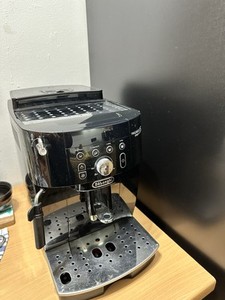 Kaffeevollautomat, De'Longhi Magnifica S Smart