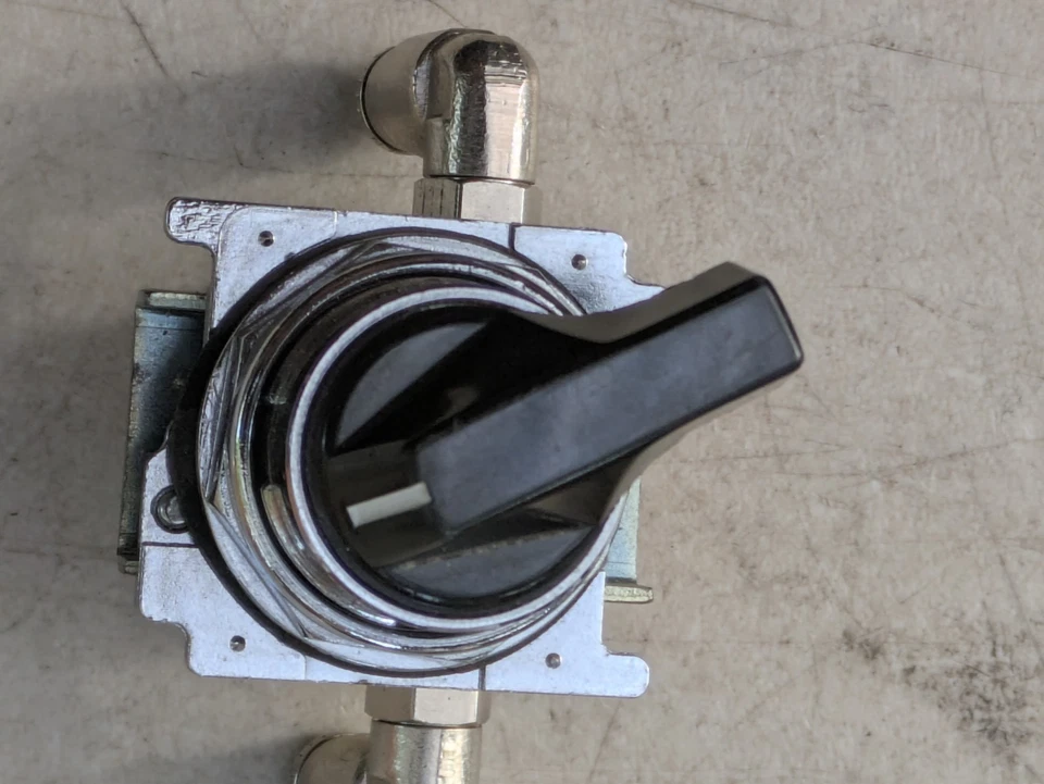 HUMPHREY TAC VALVE 31P con interruptor selector ¿Usado? Foto 2 de 4