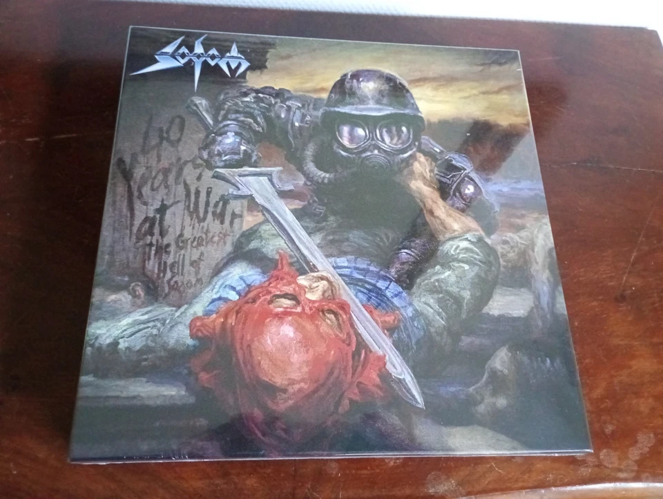 Sodom - 40 Years at War - Hell Of Sodom - Limited Vinyl Box Edition LP & CD NEU! - Bild 2 von 4