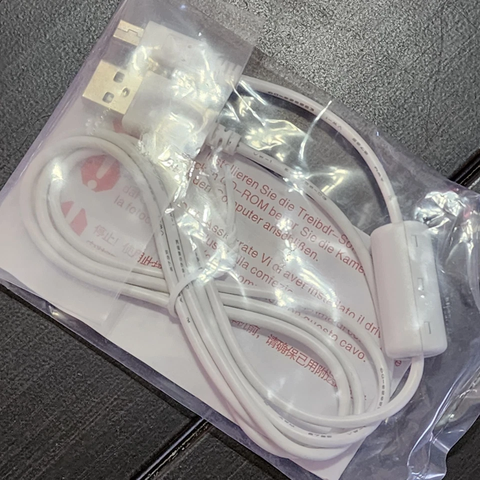 Canon EOS 5D (Classic) Digital SLR Camera - Black (0296B002) - Image 3 of 4