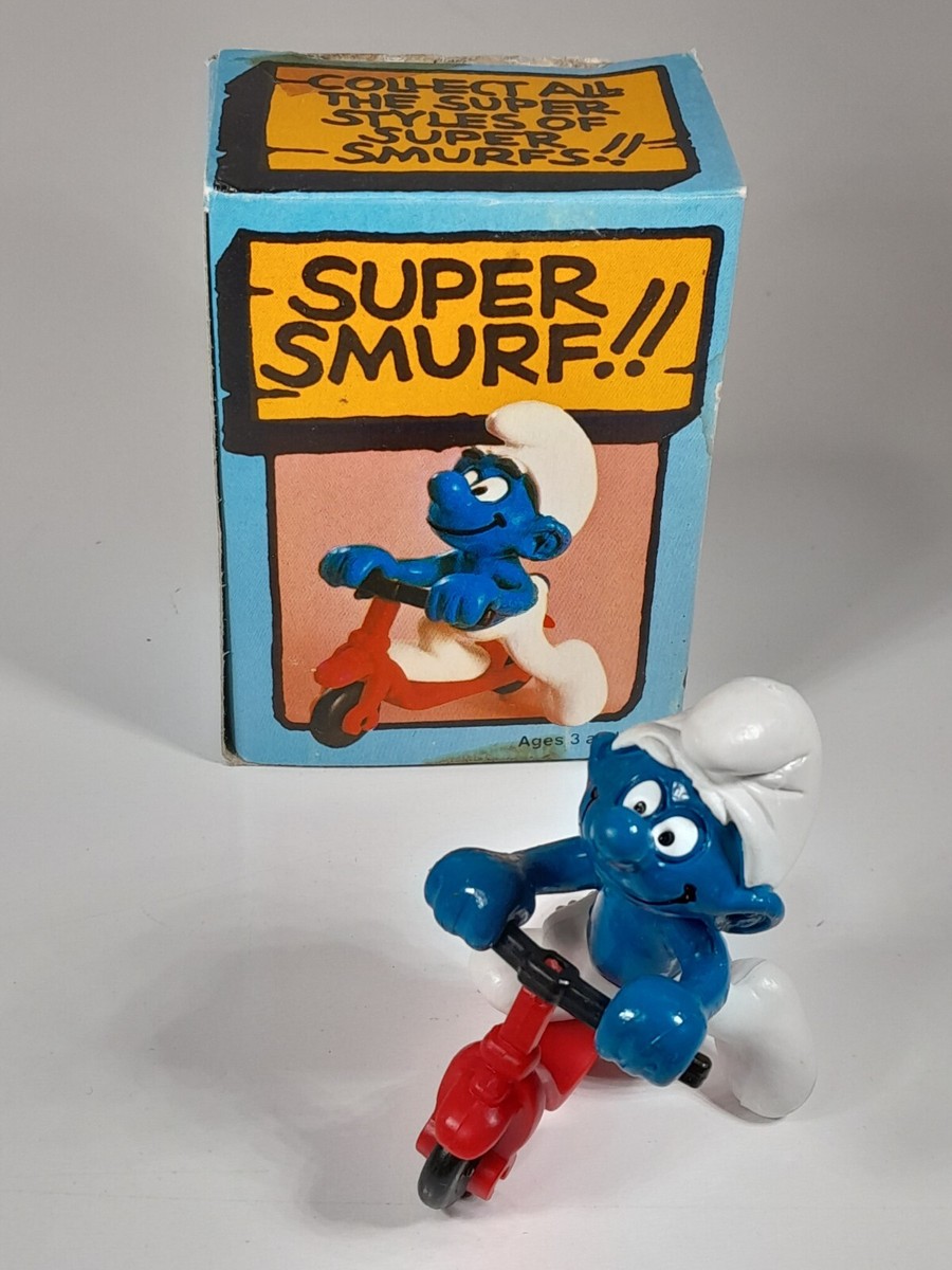The Smurfs Super Smurf Scooter PVC Figure Vintage 1983 Schleich