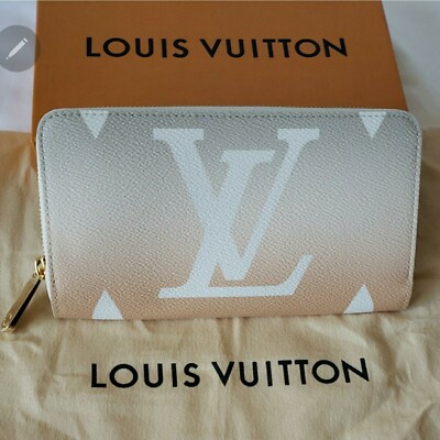 Louis Vuitton Limited Edition Resort Blue Watercolor Monogram Giant Zippy  Wallet - Yoogi's Closet