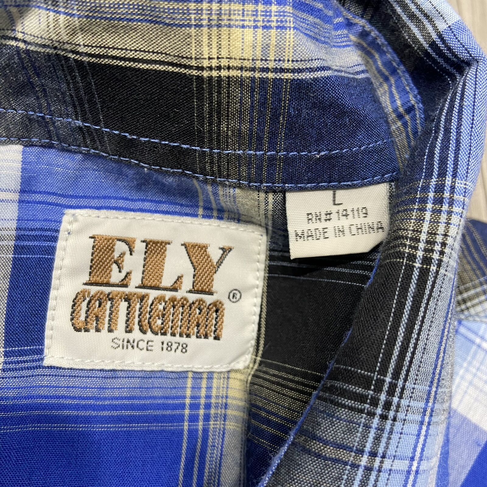 ELY CATTLEMAN Button Down Collared Blue Plaid Cas… - image 4