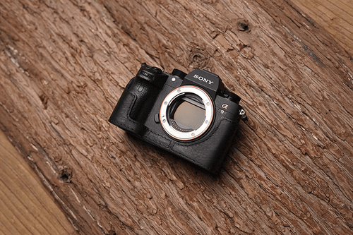 Custodia mezza fotocamera in vera pelle per Sony A7R III Mark III M3 Sony A9 - Foto 27 di 32