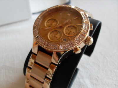 Damenuhr DKNY in Rosegold neu Modern mit Strass Steine