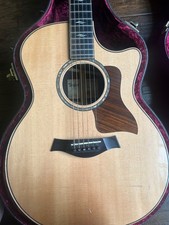 Taylor 814ce guitar V-Class Mint with case