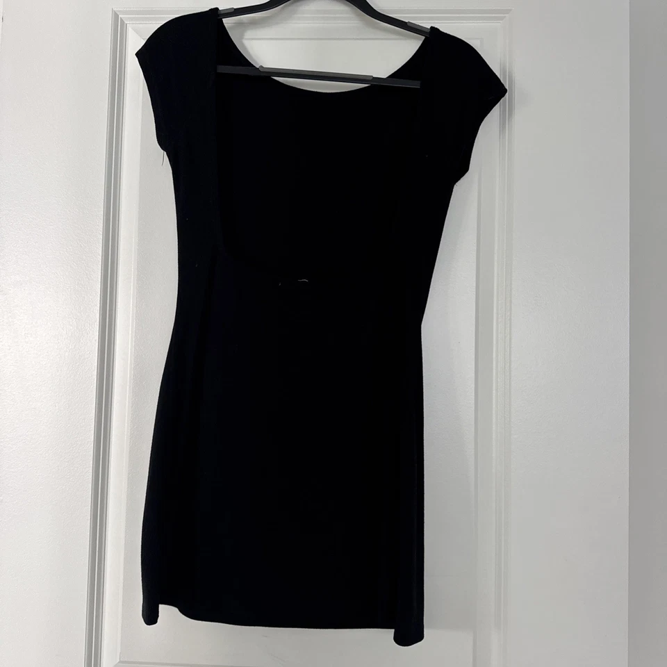 Vestido de playa Free People para mujer pequeño redondo trasero mini ceñido al cuerpo informal fiesta simple Foto 2 de 3