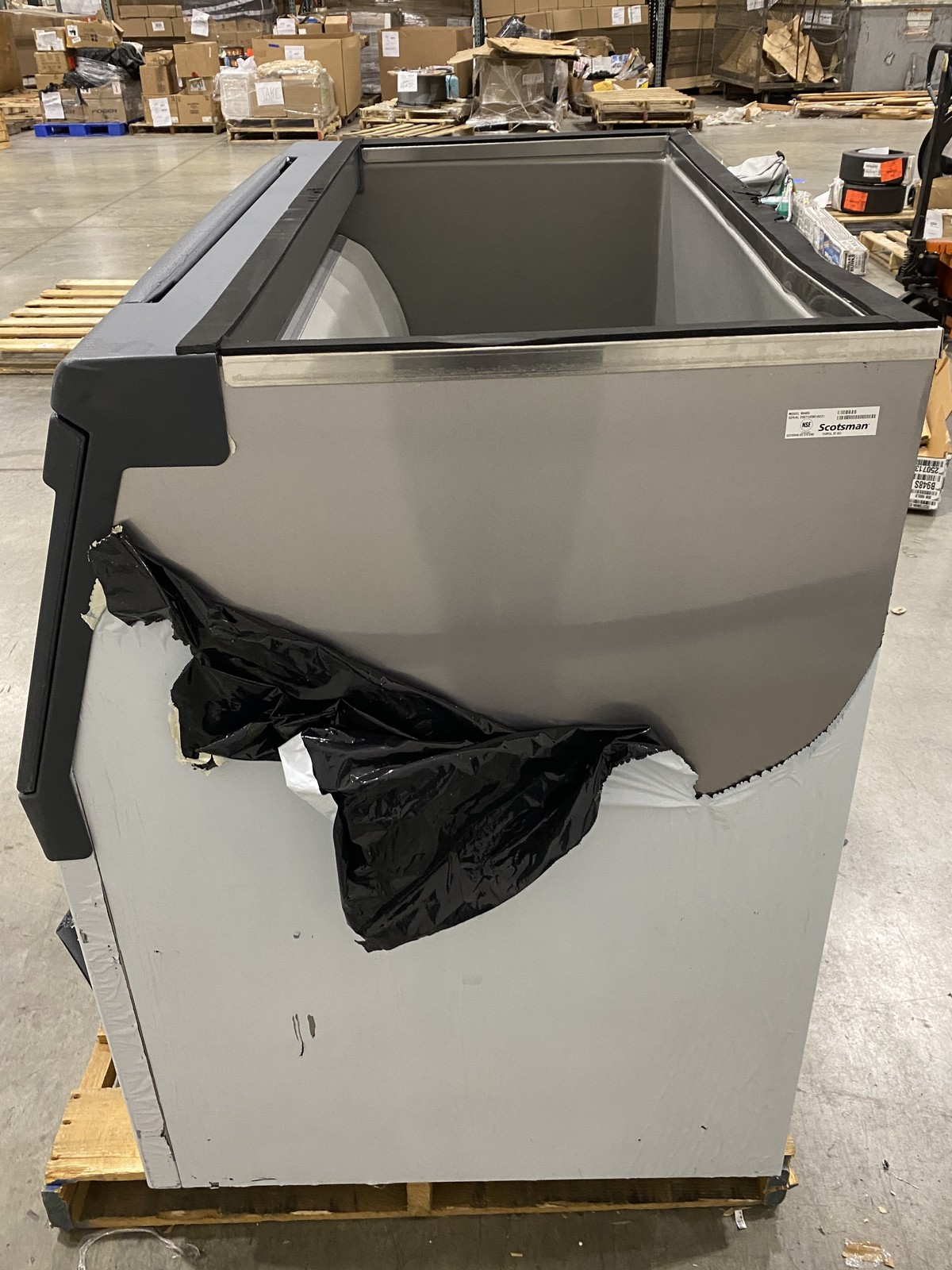 Scotsman B948S 48” 893 Lb. Ice Storage Bin