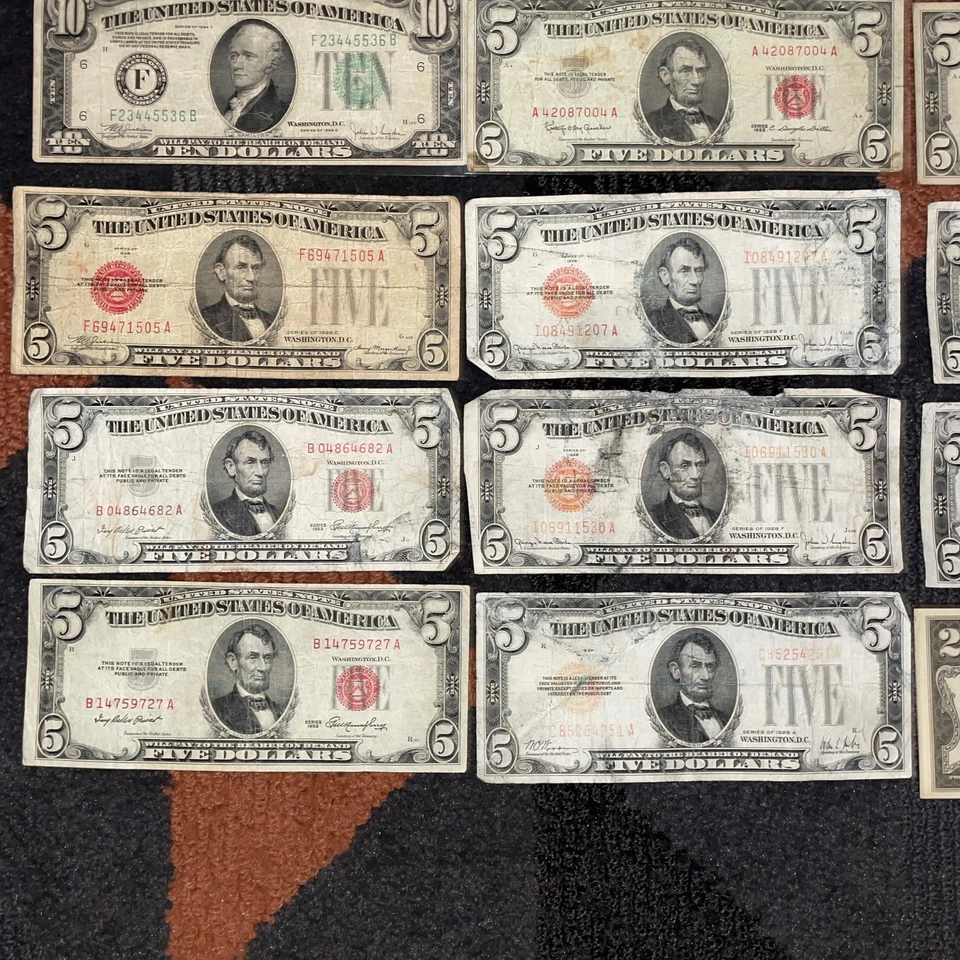 Estate Lot of Older United States Banknotes $20, $10, $5, $2 - $112 FV Total - Image 4 of 4