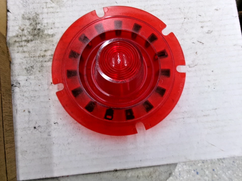 NOS 1962 Dodge Dart 330 440 Polara Taillight Lens  2279923 - Image 3 of 4