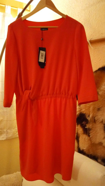 Armani Jeans, vestido  nuevo,  tallas 46.