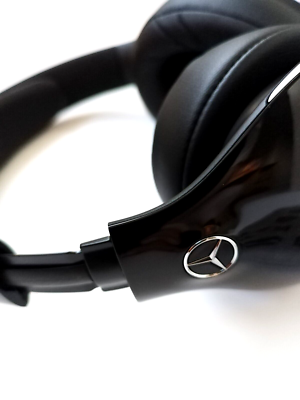 Original Mercedes-Benz Wireless Headphones 3D Sound NC Brand NEW