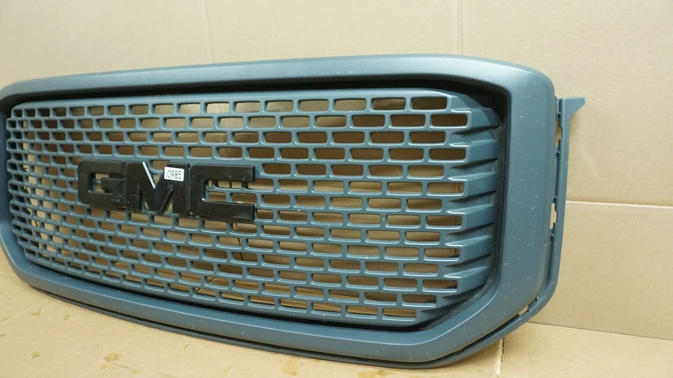 2015-2017 GMC YUKON FRONT RADIATOR GRILL GRILLE COVER PANEL 22936420 OEM - Image 3 of 4