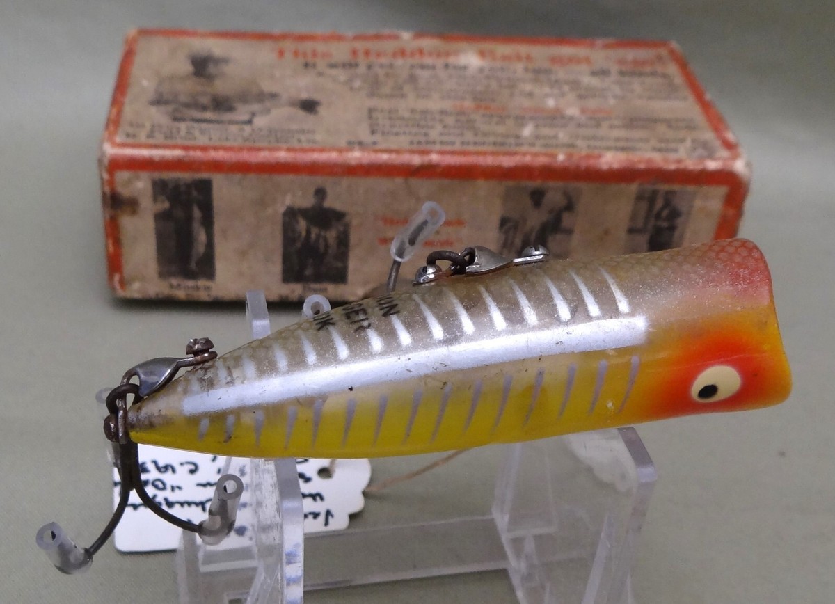 Heddon Chugger Spook Box Marked 9549 XRY, C. 1942-43 & Lure Heddon Chugger Spook Box Marked 9549 XRY, C. 1942-43 & Lure