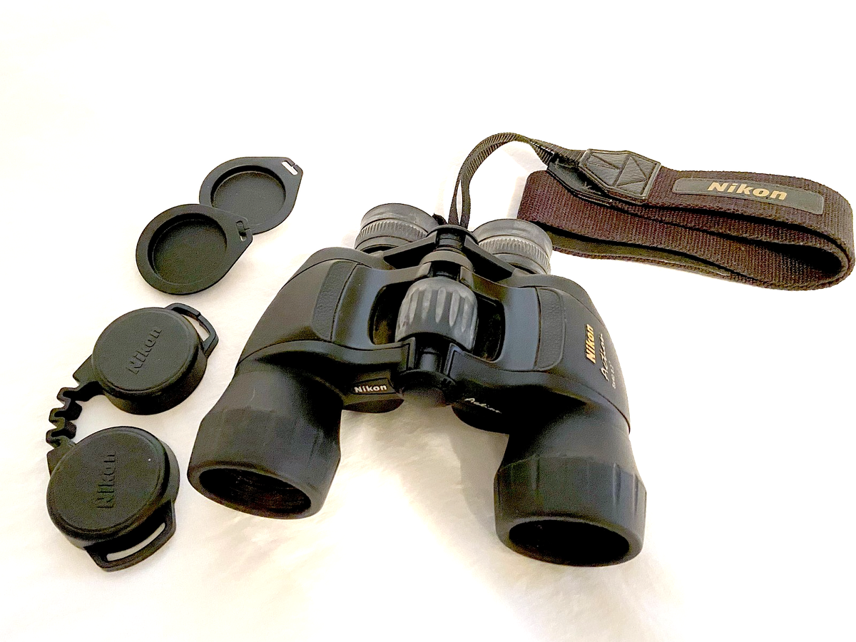 Nikon Binoculars Action 8x40 8.2º, Nikon Vision, Excellent 