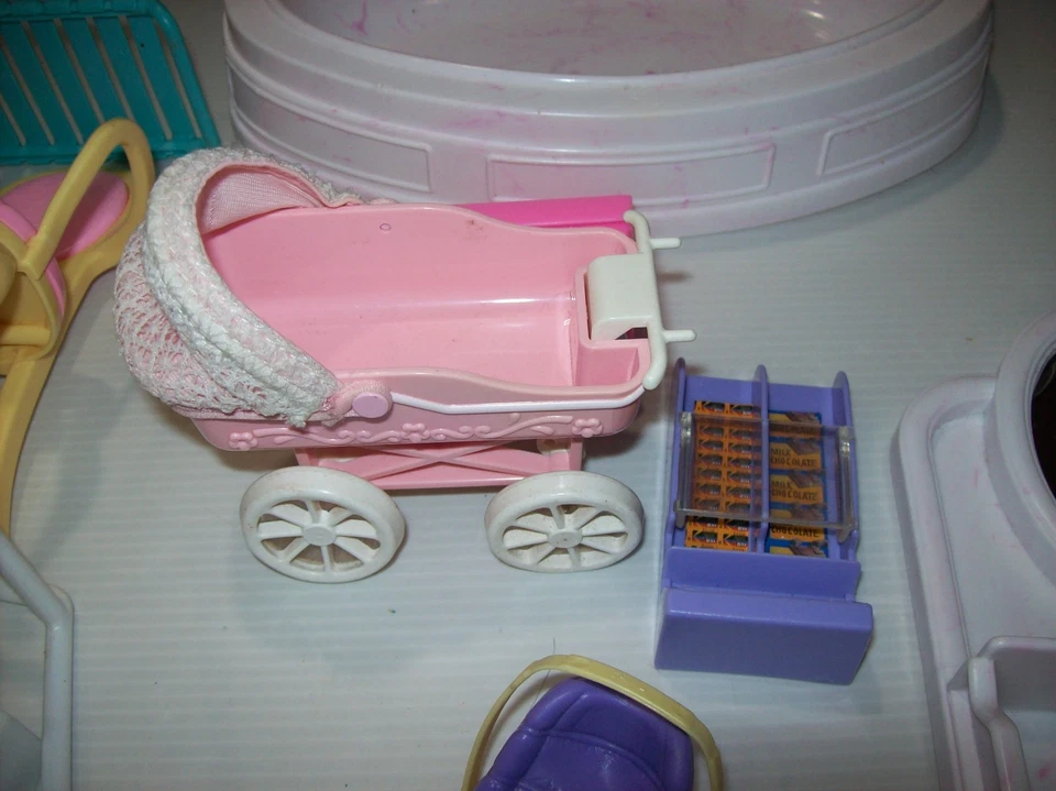 Lote Mixto de Accesorios para Juegos Barbie, Vintage Años 90 Foto 4 de 4