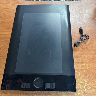 Wacom Intuos 4 PTK-840 PTK840 Digital Large Graphics Drawing Tablet UNIT ONLY
