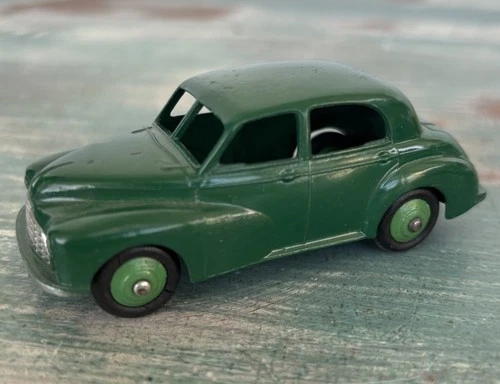 Vtg 1950’s Dinky Morris Oxford Car Green