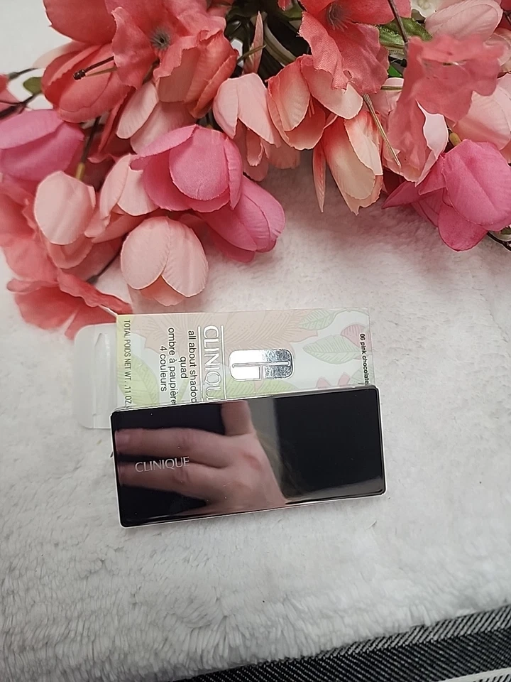 Clinique All About Shadow Quad - 06 Pink Chocolate - 0.11 oz / 3.3 g - Image 3 of 4