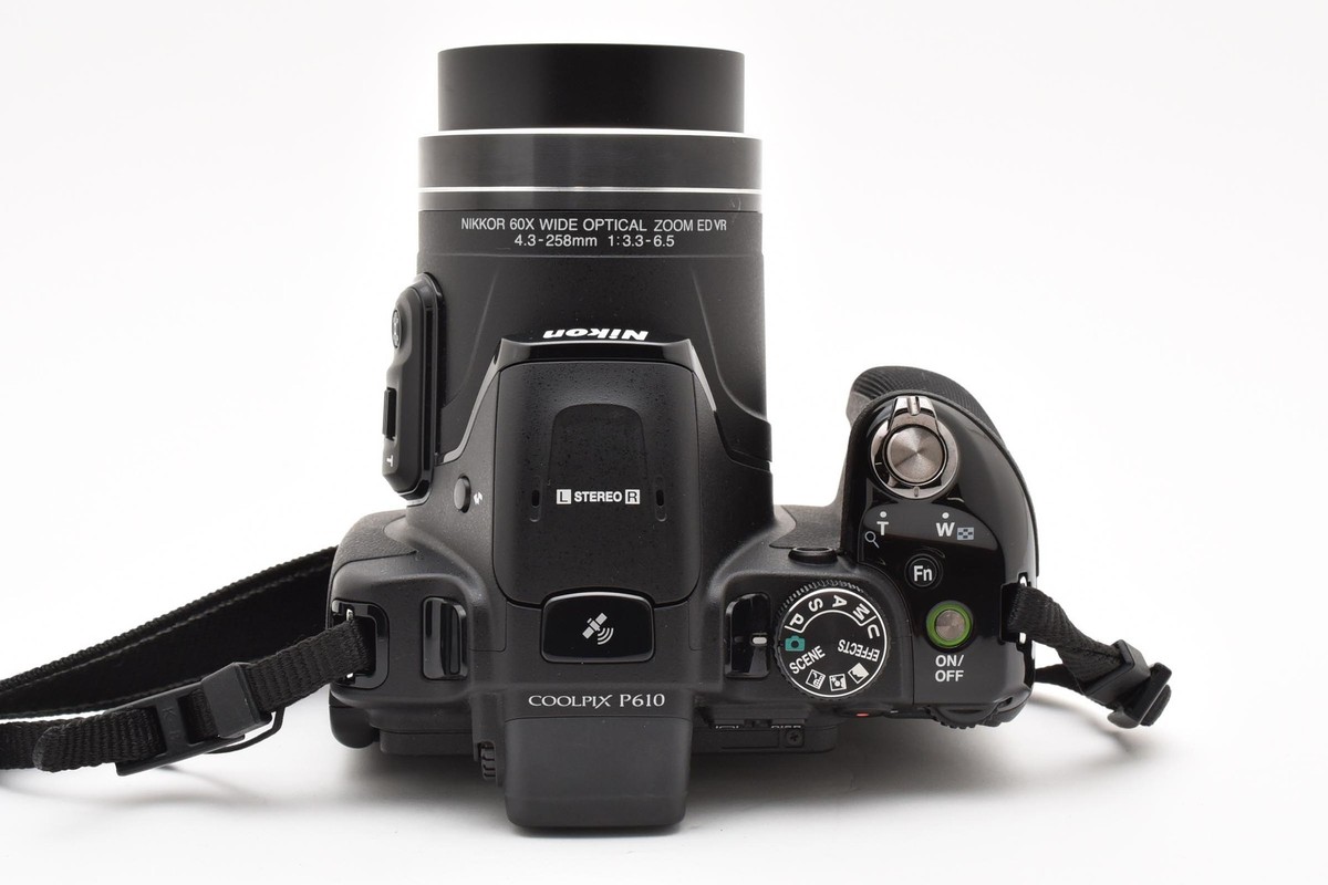 Nikon COOLPIX P610 16MP Compact Digital Camera Box From