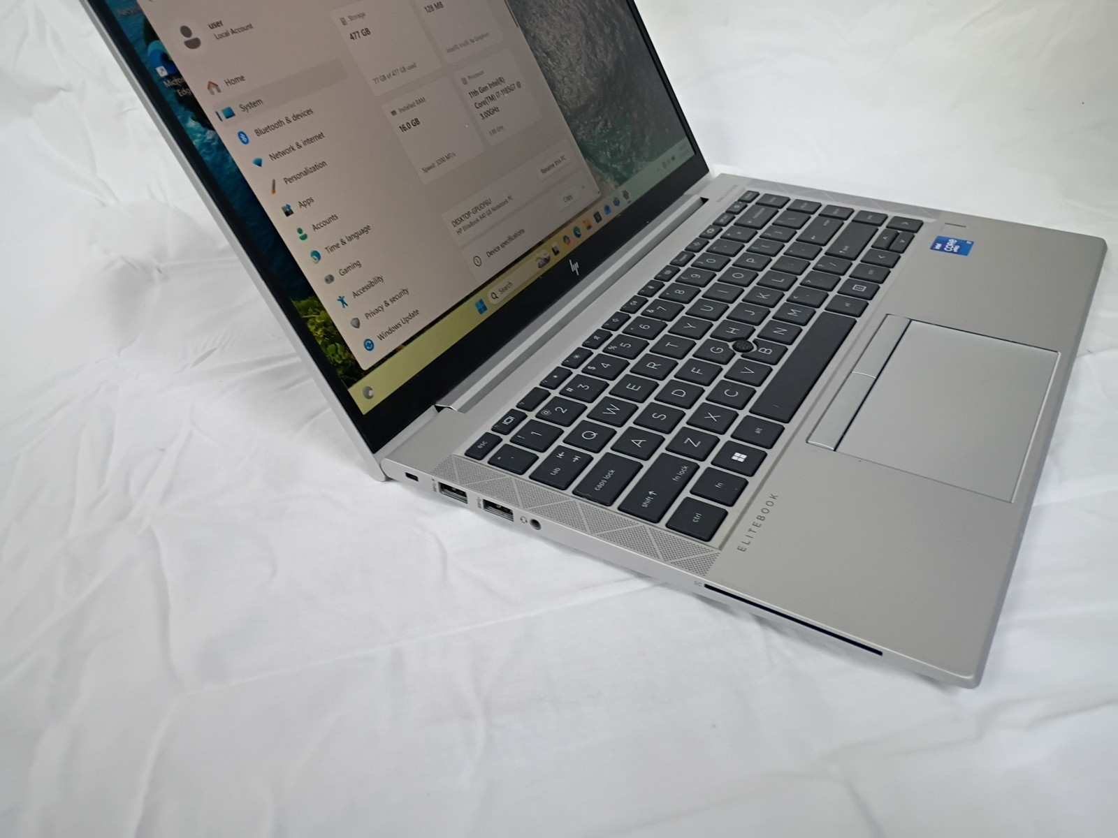 HP EliteBook g8, 14-Inch Laptop, with Intel Core i7-1185G7, 512 GB SSD (Solid State Drive), Windows 11 Pro