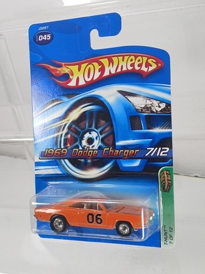 Hot Wheels Dodge Charger 希少 TH 輸入品 HOT WHEELS 2006 TREASURE HUNT 1969 DODGE CHARGER 7 OF 12 VHTF W